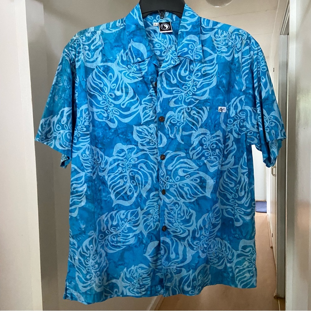 Town and Country Aloha Shirt